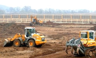Планировка участка бульдозером в Великом Новгороде от 947 руб. Цены за м2 - 2Землекопа-Влк