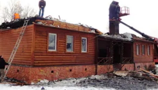 Разбор сгоревшего дома в Великом Новгороде от 3892 руб. - 2Землекопа-Влк